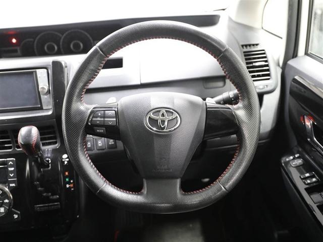 ヴォクシー ＺＳ　Ｇ’ｓバージョンＥＤＧＥ　アルミホイール　両側電動スライドドア　ウォークスルー　セキュリティアラーム　バックモニター　３列シート　フルセグ　ＤＶＤ　エアバッグ　キーレス　パワーウィンドウ　パワーステアリング　ＡＢＳ　ＨＤＤナビ（25枚目）