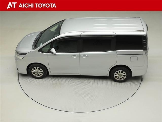 ヴォクシー Ｖ　リアクーラー　Ｂカメラ　盗難防止装置　ミュージックプレイヤー接続可　パワースライドドア　ＤＶＤ再生　ナビ＆ＴＶ　３列シート　クルーズコントロール　アルミホイール　キーレス　４ＷＤ車　メモリーナビ（11枚目）