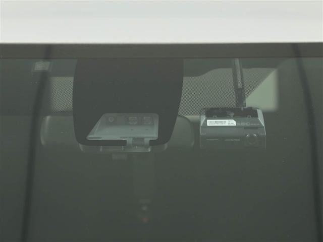 ヴォクシー Ｖ　リアクーラー　Ｂカメラ　盗難防止装置　ミュージックプレイヤー接続可　パワースライドドア　ＤＶＤ再生　ナビ＆ＴＶ　３列シート　クルーズコントロール　アルミホイール　キーレス　４ＷＤ車　メモリーナビ（28枚目）