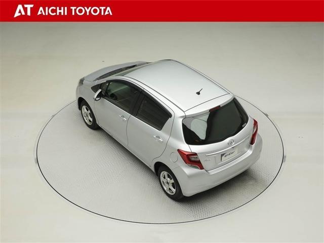 ヴィッツ Ｆ　Ｍパッケージ　ワイヤレスキー　助手席エアバッグ　エアバック付き　アルミホイール　パワーウィンドウ　ＡＢＳ付き　パワーステアリング　エアコン　横滑り防止機能　ＥＴＣ　ＡＵＸ　１オーナ（12枚目）