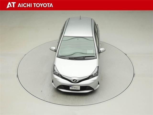 ヴィッツ Ｆ　Ｍパッケージ　ワイヤレスキー　助手席エアバッグ　エアバック付き　アルミホイール　パワーウィンドウ　ＡＢＳ付き　パワーステアリング　エアコン　横滑り防止機能　ＥＴＣ　ＡＵＸ　１オーナ（17枚目）