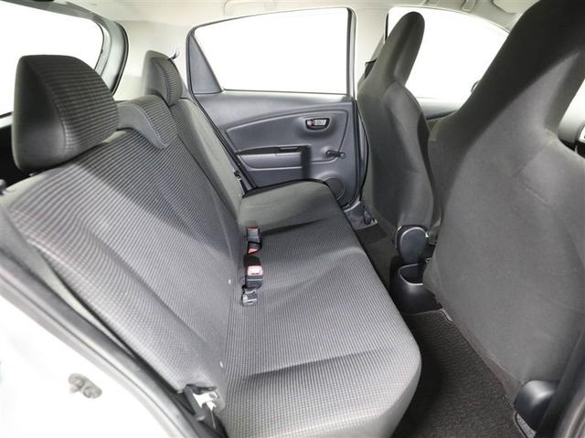 ヴィッツ Ｆ　Ｍパッケージ　ワイヤレスキー　助手席エアバッグ　エアバック付き　アルミホイール　パワーウィンドウ　ＡＢＳ付き　パワーステアリング　エアコン　横滑り防止機能　ＥＴＣ　ＡＵＸ　１オーナ（20枚目）