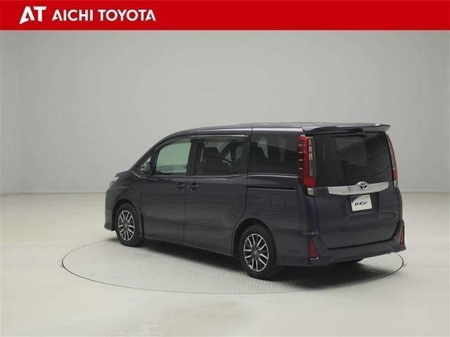 ノア Ｓｉ　１オーナー　地デジ　ＤＶＤ視聴可　ダブルエアコン　ＬＥＤヘットライト　ＥＴＣ付き　横滑り防止機能　ナビＴＶ　三列シート　ＡＷ　ＡＡＣ　パワーウインドウ　メモリーナビ　ＡＢＳ　ウォークスルー　キーフリー（4枚目）