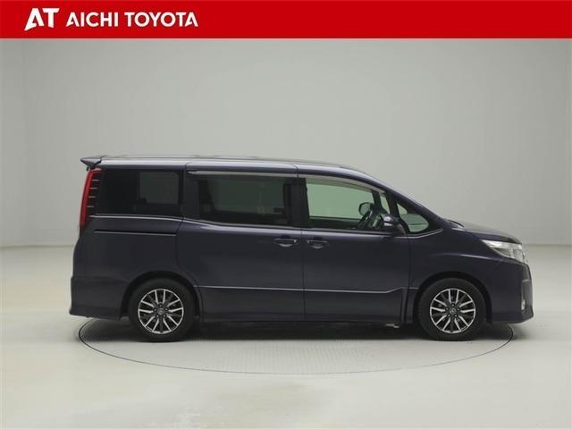 ノア Ｓｉ　１オーナー　地デジ　ＤＶＤ視聴可　ダブルエアコン　ＬＥＤヘットライト　ＥＴＣ付き　横滑り防止機能　ナビＴＶ　三列シート　ＡＷ　ＡＡＣ　パワーウインドウ　メモリーナビ　ＡＢＳ　ウォークスルー　キーフリー（7枚目）