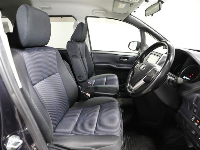 ノア Ｓｉ　１オーナー　地デジ　ＤＶＤ視聴可　ダブルエアコン　ＬＥＤヘットライト　ＥＴＣ付き　横滑り防止機能　ナビＴＶ　三列シート　ＡＷ　ＡＡＣ　パワーウインドウ　メモリーナビ　ＡＢＳ　ウォークスルー　キーフリー（19枚目）