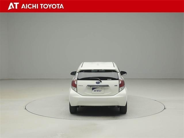 アクア Ｓスタイルブラック　ＡＵＸ端子　バックモニタ－　地デジフルセグ　ナビＴＶ　イモビライザー　ＬＥＤライト　スマートキープッシュスタート　１オーナー　ＥＴＣ付き　Ｗエアバッグ　キーフリ　メモリーナビゲーション　ドラレコ付き（5枚目）