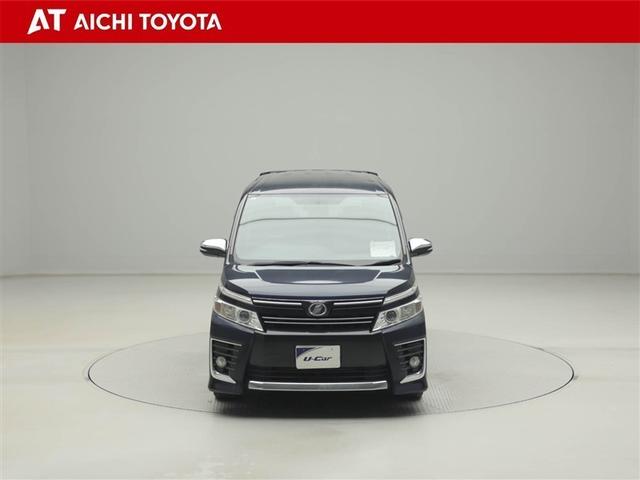ヴォクシー ＺＳ　煌　地上デジタル　両側パワードア　アイドリングストップ車　パワーウィンド　横滑防止　１オーナ　ＤＶＤ可　盗難防止装置　スマートエントリー　Ｂカメラ　ＡＵＸ　ＬＥＤヘッドライト　メモリーナビ　３列シート（9枚目）