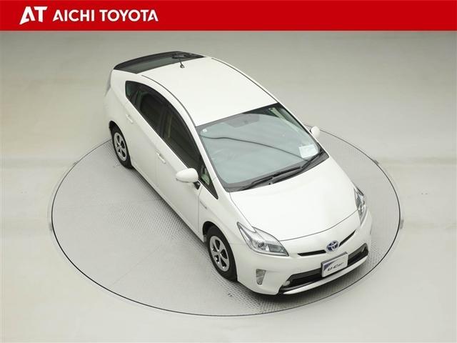 プリウス Ｓ　Ｂモニタ－　フルセグ地デジ　ＡＵＸ接続可　インテリキー　デュアルエアバック　エアＢ　イモビライザー　ＤＶＤ再生可能　ワンオーナー車　ナビＴＶ　ＡＵＴＯエアコン　横スベリ防止　アルミホイール　ＥＴＣ装備（16枚目）