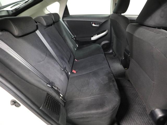 プリウス Ｓ　Ｂモニタ－　フルセグ地デジ　ＡＵＸ接続可　インテリキー　デュアルエアバック　エアＢ　イモビライザー　ＤＶＤ再生可能　ワンオーナー車　ナビＴＶ　ＡＵＴＯエアコン　横スベリ防止　アルミホイール　ＥＴＣ装備（20枚目）