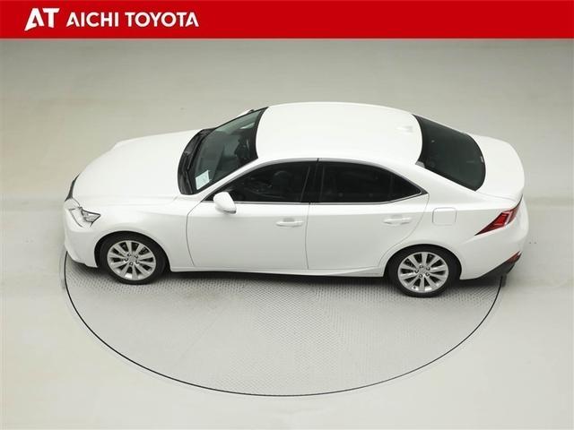 ＩＳ ＩＳ３００ｈ　バージョンＬ　衝突被害軽減　パワーウィンドウ　ＥＴＣ車載器　１オーナー　オートクルーズ　サイドＳＲＳ　パワーステアリング　電動シート　キーレス　ＴＶナビ　ＤＶＤ　ＡＣ　盗難防止システム　横滑り防止機能　エアバッグ（11枚目）