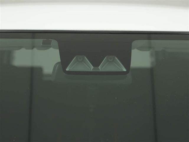 予防安全機能「スマートアシスト」を装備しています。安全機能の詳細は販売店スタッフまでおたずねください。機能を過信せず、ご自身で安全運転を行ってください。