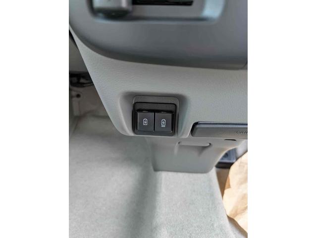 エブリイ ジョイン　両側スライドドア　クリアランスソナー　レーンアシスト　衝突被害軽減システム　ＬＥＤヘッドランプ　スマートキー　アイドリングストップ　電動格納ミラー　シートヒーター　ＣＶＴ　盗難防止システム　ＡＢＳ（6枚目）