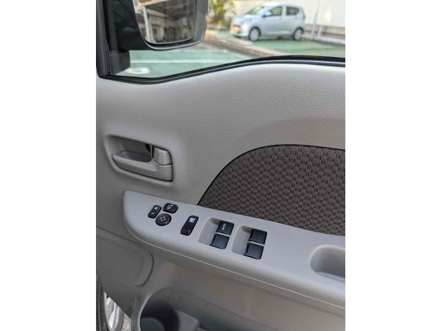 エブリイ ジョイン　両側スライドドア　クリアランスソナー　レーンアシスト　衝突被害軽減システム　ＬＥＤヘッドランプ　スマートキー　アイドリングストップ　電動格納ミラー　シートヒーター　ＣＶＴ　盗難防止システム　ＡＢＳ（7枚目）