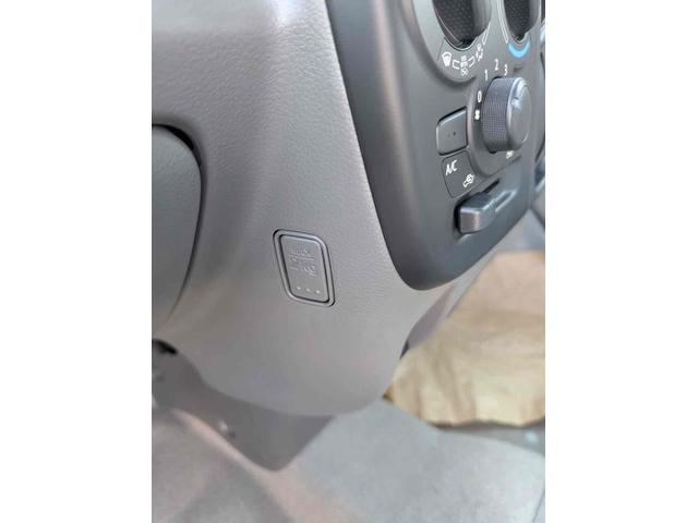 エブリイ ジョイン　両側スライドドア　クリアランスソナー　レーンアシスト　衝突被害軽減システム　ＬＥＤヘッドランプ　スマートキー　アイドリングストップ　電動格納ミラー　シートヒーター　ＣＶＴ　盗難防止システム　ＡＢＳ（11枚目）