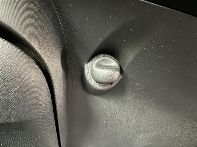 アクア クロスオーバー グラム 衝突被害軽減システム メモリーナビ フルセグ バックカメラ ETC ドラレコ CD DVD再生 LEDヘッドランプ スマートキー キーレス ハイブリッド(17枚目)