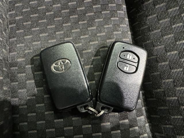 アクア クロスオーバー グラム 衝突被害軽減システム メモリーナビ フルセグ バックカメラ ETC ドラレコ CD DVD再生 LEDヘッドランプ スマートキー キーレス ハイブリッド(26枚目)