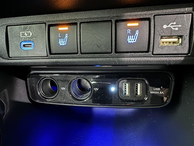 ヤリスクロス ハイブリッドＺ　衝突被害軽減システム　メモリーナビ　フルセグ　バックカメラ　ＥＴＣ　ドラレコ　ミュージックプレイヤー接続可　電動シート　オートクルーズコントロール　ＬＥＤヘッドランプ　スマートキー　キーレス（17枚目）