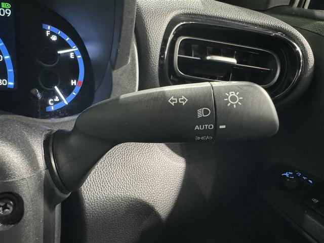 ヤリスクロス ハイブリッドＺ　衝突被害軽減システム　メモリーナビ　フルセグ　バックカメラ　ＥＴＣ　ドラレコ　ミュージックプレイヤー接続可　電動シート　オートクルーズコントロール　ＬＥＤヘッドランプ　スマートキー　キーレス（23枚目）