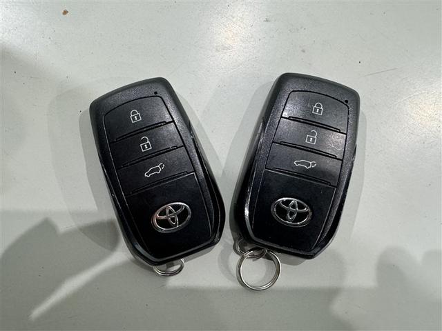 ヤリスクロス ハイブリッドＺ　衝突被害軽減システム　メモリーナビ　フルセグ　バックカメラ　ＥＴＣ　ドラレコ　ミュージックプレイヤー接続可　電動シート　オートクルーズコントロール　ＬＥＤヘッドランプ　スマートキー　キーレス（26枚目）