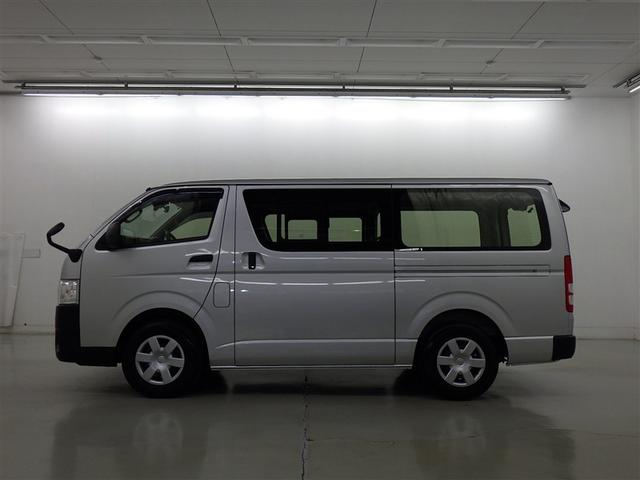 ハイエースバン ＤＸ　衝突被害軽減システム　メモリーナビ　フルセグ　バックカメラ　ＥＴＣ　ドラレコ　ＣＤ　ミュージックプレイヤー接続可　ＤＶＤ再生　ＬＥＤヘッドランプ　乗車定員６人　キーレス　ディーゼル（3枚目）