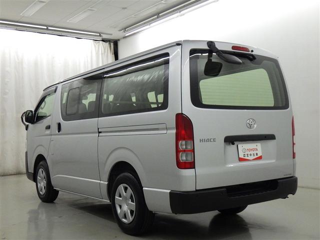 ハイエースバン ＤＸ　衝突被害軽減システム　メモリーナビ　フルセグ　バックカメラ　ＥＴＣ　ドラレコ　ＣＤ　ミュージックプレイヤー接続可　ＤＶＤ再生　ＬＥＤヘッドランプ　乗車定員６人　キーレス　ディーゼル（4枚目）