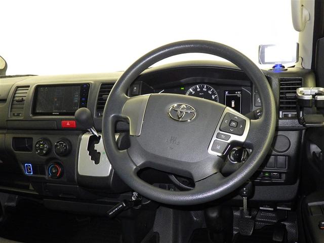 ハイエースバン ＤＸ　衝突被害軽減システム　メモリーナビ　フルセグ　バックカメラ　ＥＴＣ　ドラレコ　ＣＤ　ミュージックプレイヤー接続可　ＤＶＤ再生　ＬＥＤヘッドランプ　乗車定員６人　キーレス　ディーゼル（7枚目）