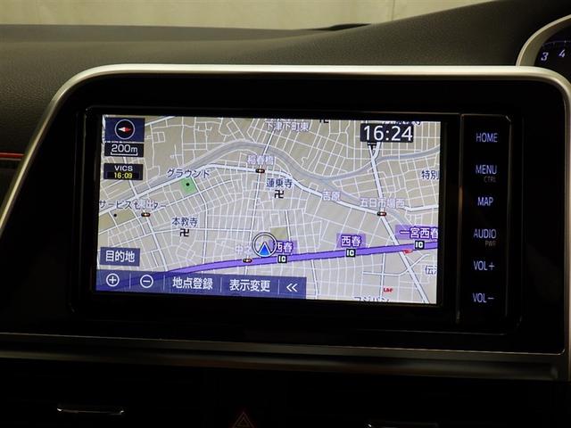 ナビゲーション付です。　ナビがあると便利、ラクラク何処でもいけます。　ナビが有るのと無いのとでは大きな違いですね。