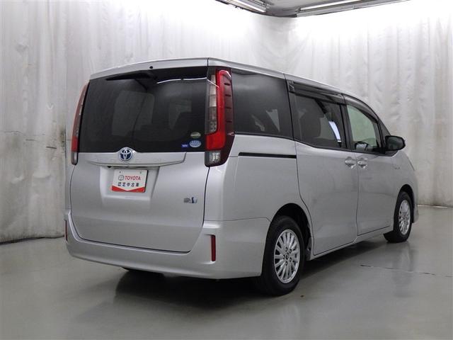 ノア ハイブリッドＧ　衝突被害軽減システム　メモリーナビ　フルセグ　バックカメラ　ＥＴＣ　ドラレコ　ＣＤ　ミュージックプレイヤー接続可　ＤＶＤ再生　オートクルーズコントロール　ＬＥＤヘッドランプ　電動スライドドア　キーレス（6枚目）