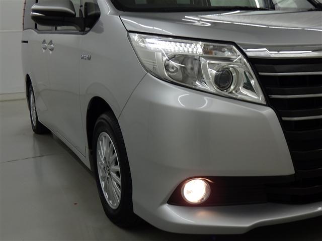 ノア ハイブリッドＧ　衝突被害軽減システム　メモリーナビ　フルセグ　バックカメラ　ＥＴＣ　ドラレコ　ＣＤ　ミュージックプレイヤー接続可　ＤＶＤ再生　オートクルーズコントロール　ＬＥＤヘッドランプ　電動スライドドア　キーレス（7枚目）