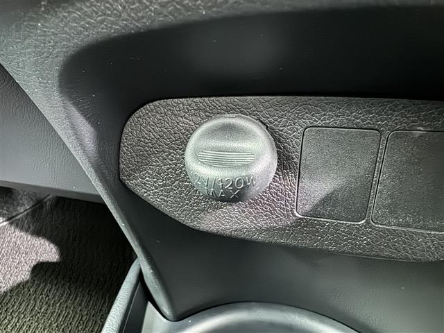 ヴィッツ Ｆ　ＣＤ　キーレス（12枚目）