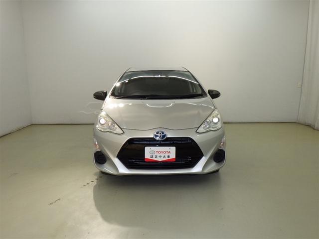 アクア Ｓスタイルブラック　衝突被害軽減システム　メモリーナビ　フルセグ　バックカメラ　ＥＴＣ　ドラレコ　ＣＤ　ＤＶＤ再生　スマートキー　キーレス　ハイブリッド（3枚目）