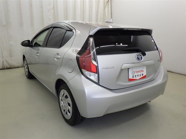 アクア Ｓスタイルブラック　衝突被害軽減システム　メモリーナビ　フルセグ　バックカメラ　ＥＴＣ　ドラレコ　ＣＤ　ＤＶＤ再生　スマートキー　キーレス　ハイブリッド（5枚目）