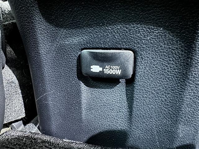 プリウス ＳセーフティプラスＩＩ　衝突被害軽減システム　メモリーナビ　ワンセグ　バックカメラ　ＥＴＣ　ドラレコ　ＣＤ　ミュージックプレイヤー接続可　オートクルーズコントロール　ＬＥＤヘッドランプ　スマートキー　キーレス　ハイブリッド（30枚目）