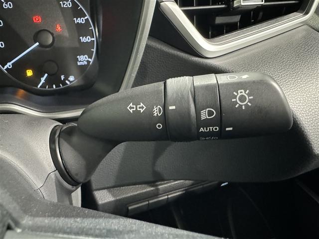 �g���l���ȂǁA���̖͂��邳�̕ω��Ń����v�ނ������I���E�I�t����R�����C�g�ł��i�����Y��h�~�@�\�t�j