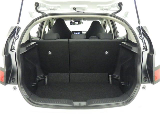 アクア Ｘ　衝突被害軽減システム　メモリーナビ　バックカメラ　ＥＴＣ　ドラレコ　ミュージックプレイヤー接続可　オートクルーズコントロール　ＬＥＤヘッドランプ　スマートキー　キーレス　ハイブリッド（28枚目）