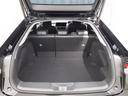 大きな開口部の荷室スペースはとても広々としています。　大きな荷物も楽々収納出来ちゃいますよ。　大は小を兼ねると言いますしスペースは大きい事に越した事はありませんね。