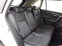 後部座席も当然、綺麗・清潔に仕上げております。内装の綺麗なお車は気持ちが良いですし、コンディションのいい車が多いです。