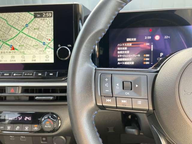 ノート ＡＵＴＥＣＨ　純正大画面ナビ　プロパイロット　全周囲Ｍ　衝突軽減装置　アラウンドビューＭ　バックモニター　車線逸脱警報　インテリキー　ドラレコ　ＬＥＤライト　レーダークルーズ　ナビ・ＴＶ　１オーナー　ＥＴＣ　アルミホイール　記録簿　メモリーナビ（12枚目）