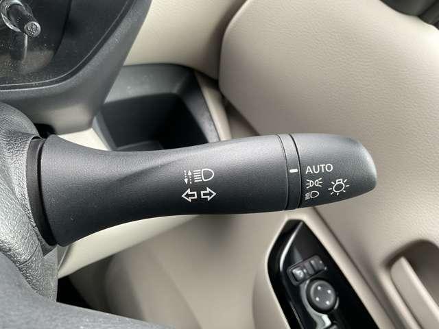ルークス 660 X 大画面ナビ 全周囲カメラ 前後ドラレコ アラモニ 前後衝突軽減ブレーキ ワンオーナー車 スマートキー 定期点検記録簿 キーフリー ドライブレコーダー i-stop フルオートエアコン パワーウインドウ バックカメラ カーテンエアバッグ(17枚目)