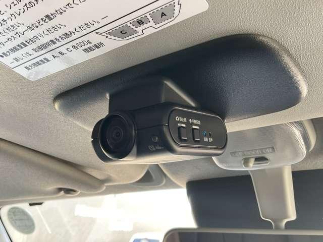 クリッパーバン 660 GXターボ ハイルーフ 純正ナビ バックモニター 両側オートスラ キーレス スマートキー フルオートエアコン LEDヘッドライト エマージェンシーブレーキ ETC ドライブレコーダー バックカメラ メモリーナビ(15枚目)