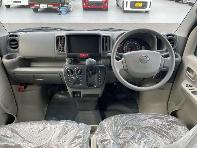 クリッパーバン ６６０　ＤＸ　ＧＬパッケージ　ハイルーフ　雹害車両　ＬＥＤライト　パワーウインドウ　インテリジェントエマージェンシーブレーキ　キーレス　パワーウィンドウ　アイドリングストップ　パワステ　運転席エアバック　助手席エアバック　エアコン（4枚目）