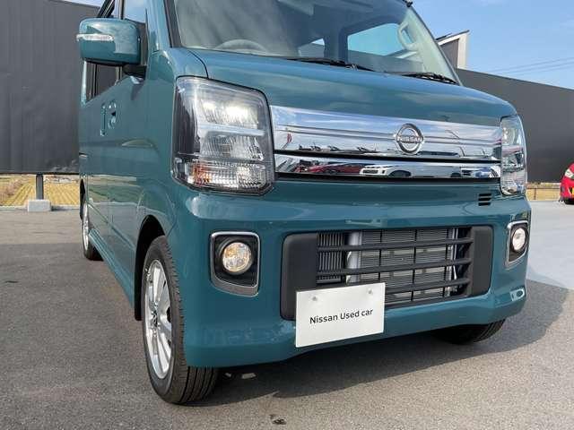 �y�k�d�c�w�b�h�����v�z�N�₩�Ȕ��F���ŁA�N���A�Ȏ��E���m�ۂ���k�d�c�w�b�h�����v�𑕔����Ă��܂��B