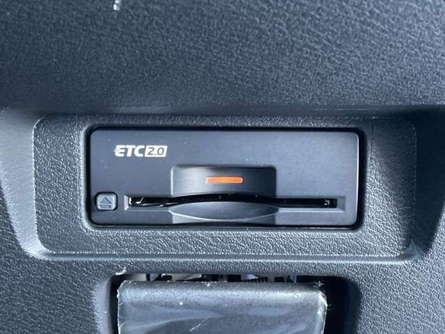 ノート １．２　Ｘ　雹害車両　メーカーナビ　リアカメラ　衝突被害軽減ブレ－キ　全方位カメラ　ＥＴＣ付　禁煙車　ＬＥＤヘッドライト　インテリジェントキー　ワンセグＴＶ　ＴＶナビ　サイドカーテンエアバック　サイドカメラ　メモリーナビ　オートエアコン（12枚目）