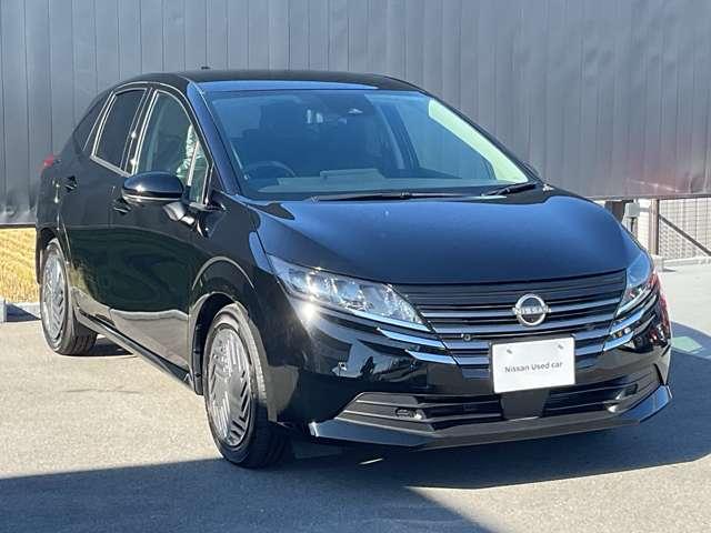 ノート １．２　Ｘ　雹害車両　メーカーナビ　リアカメラ　衝突被害軽減ブレ－キ　全方位カメラ　ＥＴＣ付　禁煙車　ＬＥＤヘッドライト　インテリジェントキー　ワンセグＴＶ　ＴＶナビ　サイドカーテンエアバック　サイドカメラ　メモリーナビ　オートエアコン（18枚目）