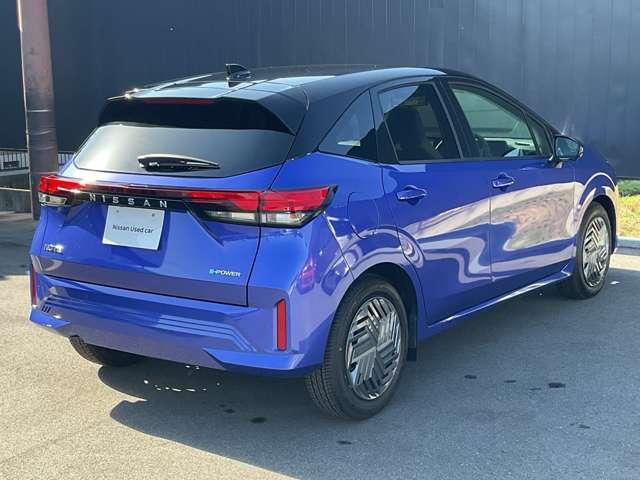 ノート １．２　Ｘ　雹害車両　メーカーナビ　リアカメラ　衝突被害軽減ブレ－キ　全方位カメラ　ＥＴＣ付　禁煙車　ＬＥＤヘッドライト　インテリジェントキー　ワンセグＴＶ　ＴＶナビ　サイドカーテンエアバック　サイドカメラ　メモリーナビ　オートエアコン（8枚目）