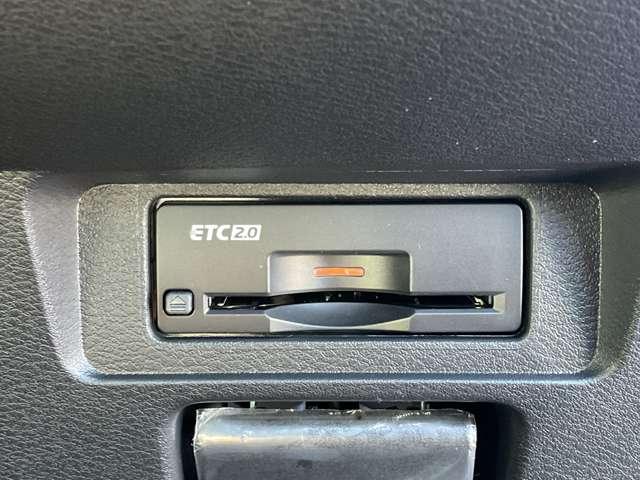 ノート １．２　Ｘ　雹害車両　メーカーナビ　リアカメラ　衝突被害軽減ブレ－キ　全方位カメラ　ＥＴＣ付　禁煙車　ＬＥＤヘッドライト　インテリジェントキー　ワンセグＴＶ　ＴＶナビ　サイドカーテンエアバック　サイドカメラ　メモリーナビ　オートエアコン（16枚目）