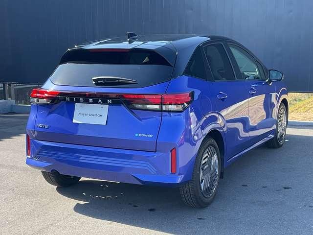 ノート １．２　Ｘ　雹害車両　メーカーナビ　リアカメラ　衝突被害軽減ブレ－キ　全方位カメラ　ＥＴＣ付　禁煙車　ＬＥＤヘッドライト　インテリジェントキー　ワンセグＴＶ　ＴＶナビ　サイドカーテンエアバック　サイドカメラ　メモリーナビ　オートエアコン（50枚目）