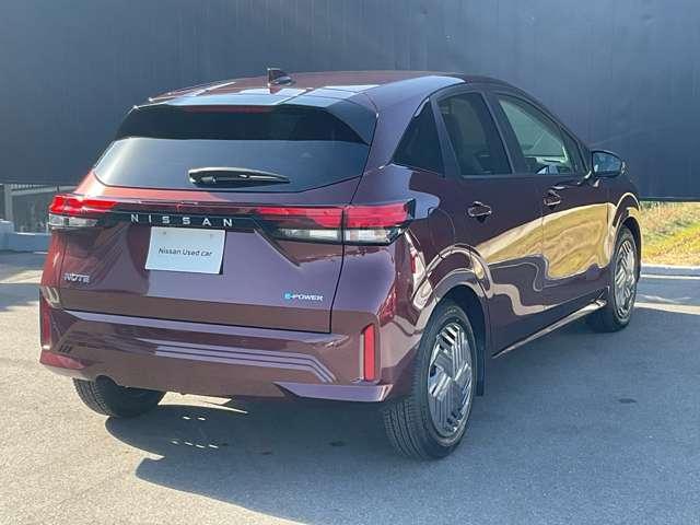 ノート １．２　Ｘ　雹害車両　全周囲カメラ　ＬＥＤライト　リアカメラ　衝突被害軽減ブレ－キ　全方位カメラ　禁煙車　ＬＥＤヘッドライト　インテリジェントキー　サイドカーテンエアバック　サイドカメラ　パワーウィンドウ　オートエアコン　キーレス　ＡＢＳ（2枚目）