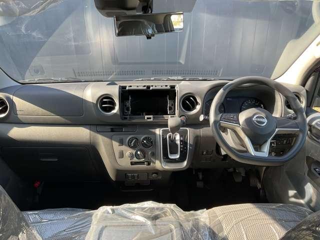 キャラバン 2.4 DX ロングボディ ディーゼルターボ 雹害車両 リフター装着車(4枚目)