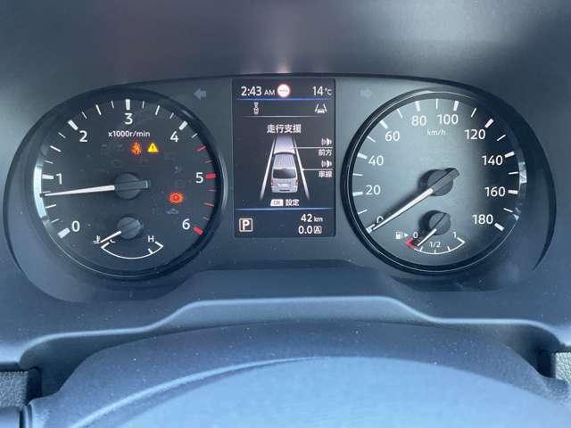 キャラバン 2.4 DX ロングボディ ディーゼルターボ 雹害車両 リフター装着車(8枚目)